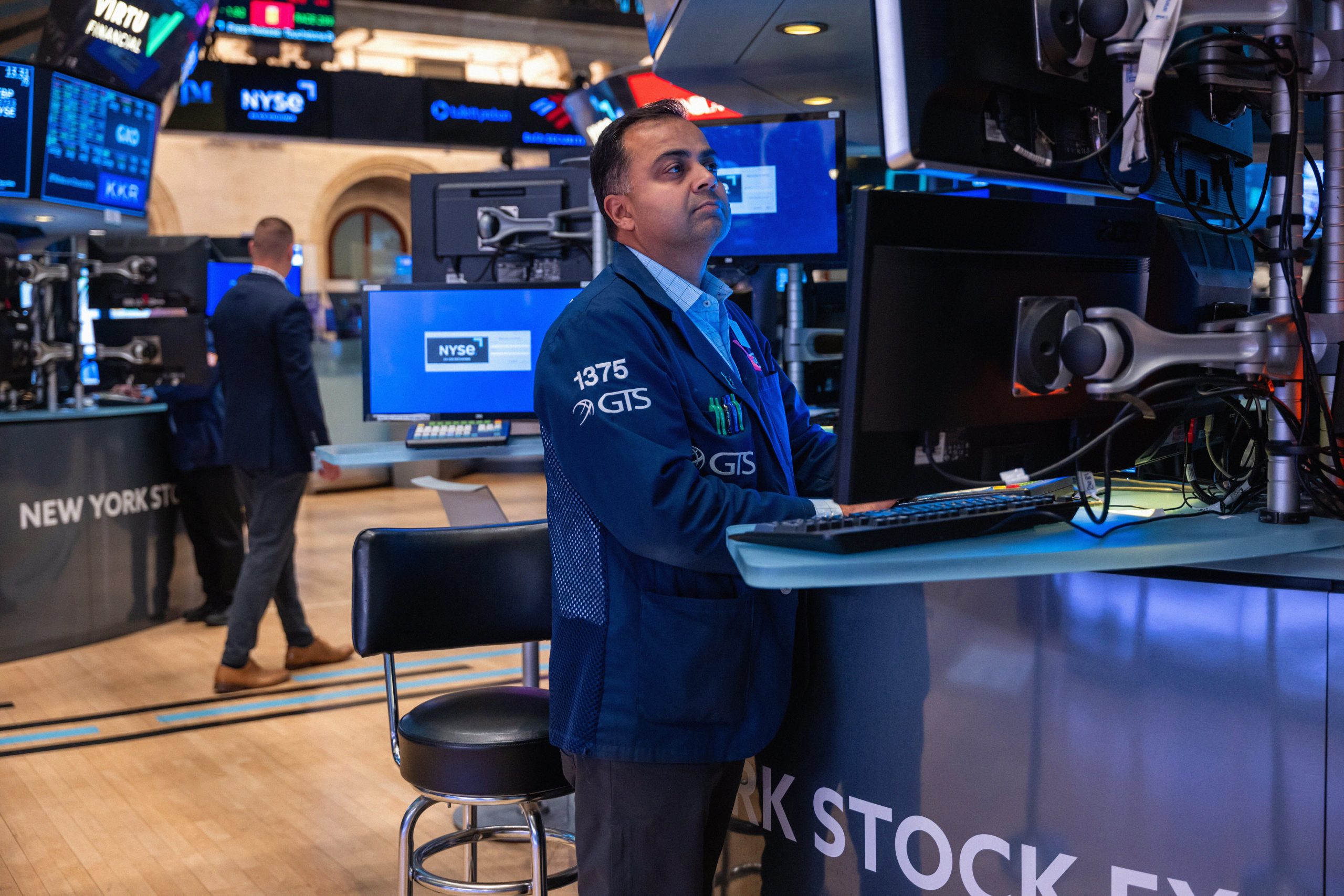 2025년 3월 비트코인 일간 차트와 거래량 변화